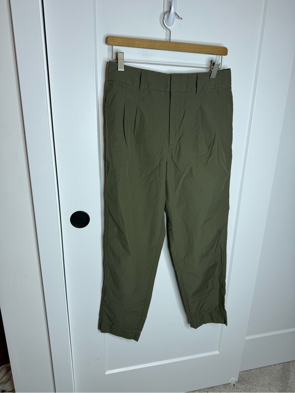 Everlane The Poplin Pleated Taper Pants Olive Green 100% Cotton Ankle Size 6